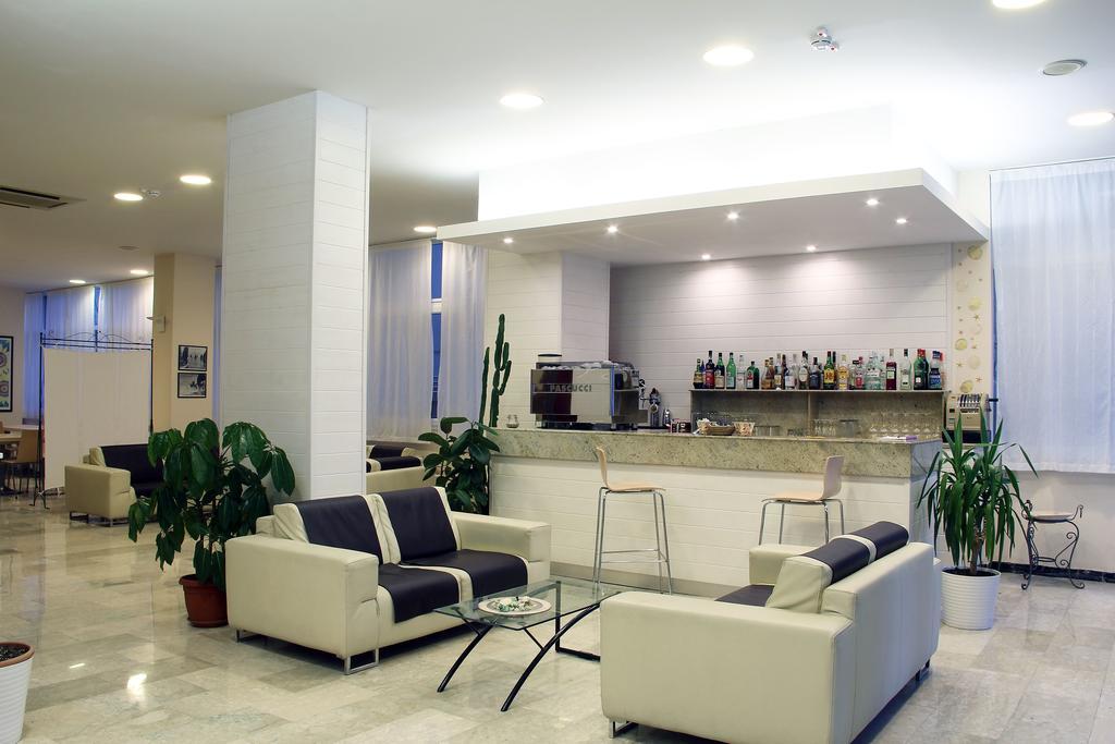 Hotel Major Cattolica Bagian luar foto
