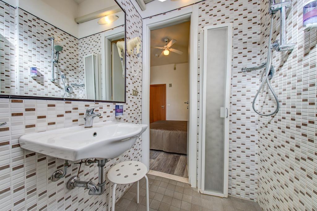 Hotel Major Cattolica Ruang foto